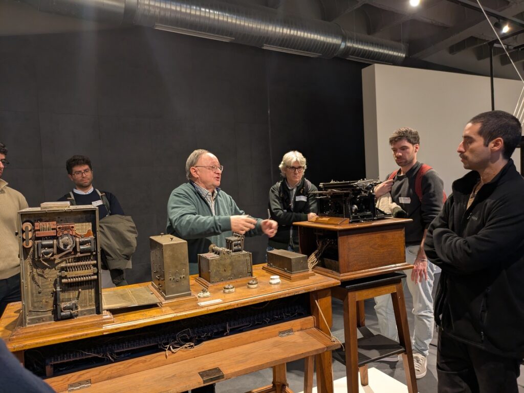 Prof. Manuel Romana explains how the electromechanical calculating machine works